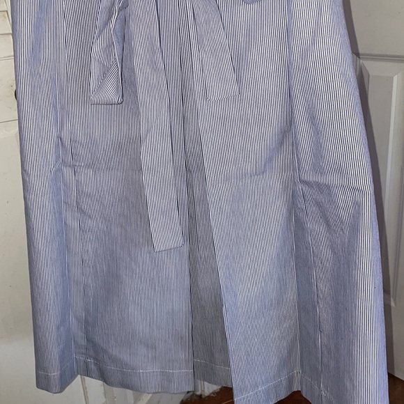 Standard Housekeeper Dress - Size 4, 6, 8 - Picture 7 of 11